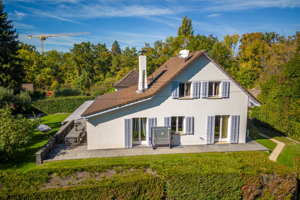 Villa avec jardin à Chêne-Bourg en Suisse