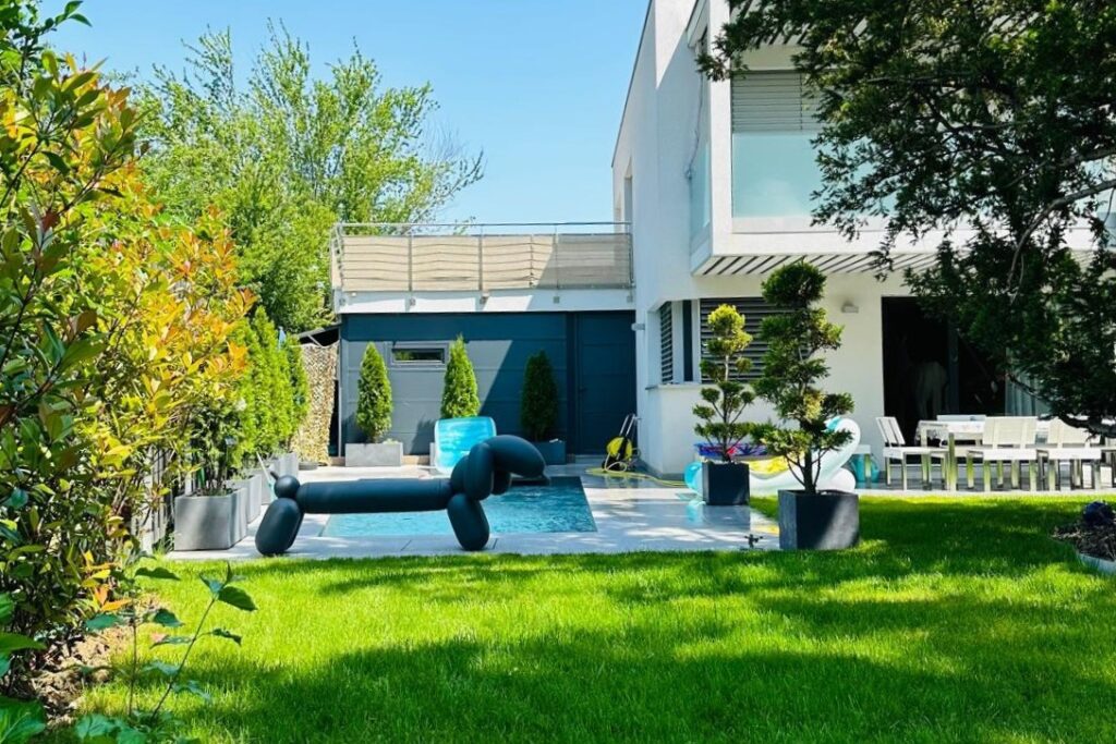 Villa moderne avec piscine