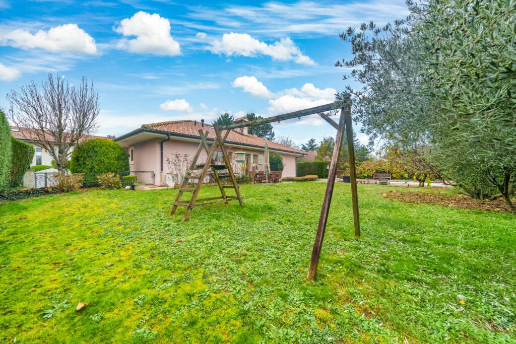Villa individuelle avec piscine