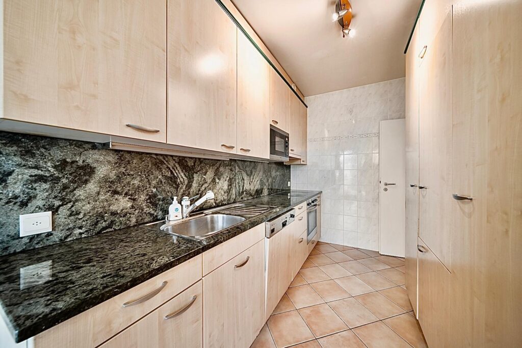 Exclusivité Eaux-Vives ! Agréable 4 pièces avec terrasse