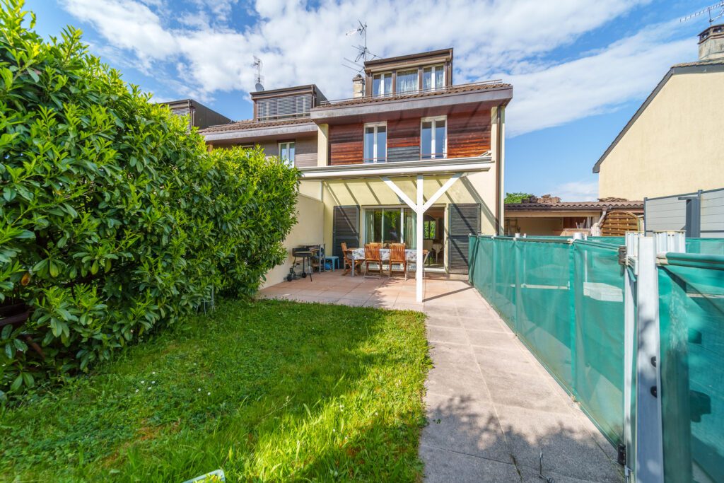 Villa 6 pièces avec piscine !