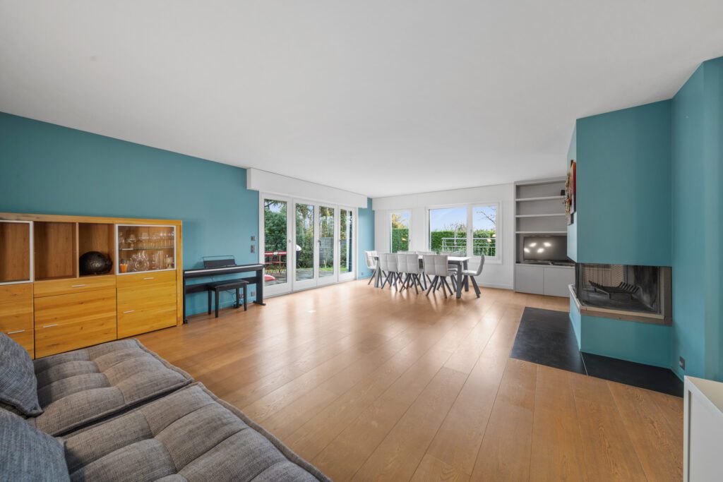 Superbe villa individuelle avec vue lac et piscine