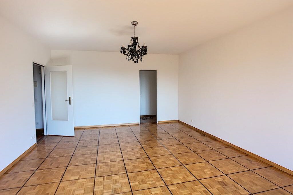 Opportunité pour investisseurs : studio loué très bien situé à Frontenex !