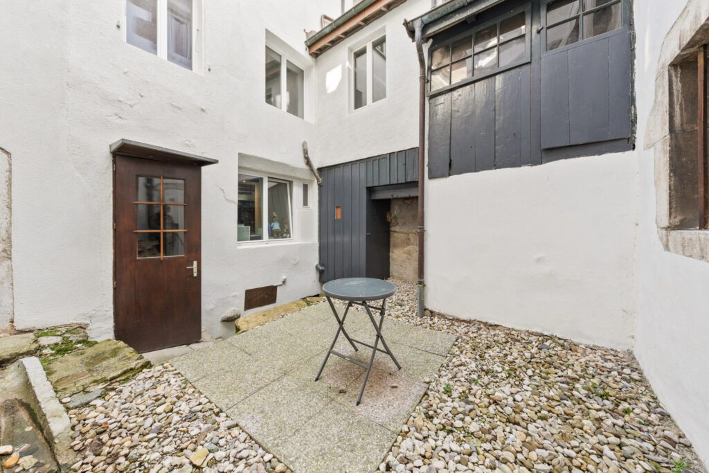 Rare à la vente : Immeuble résidentiel au cœur de Nyon !