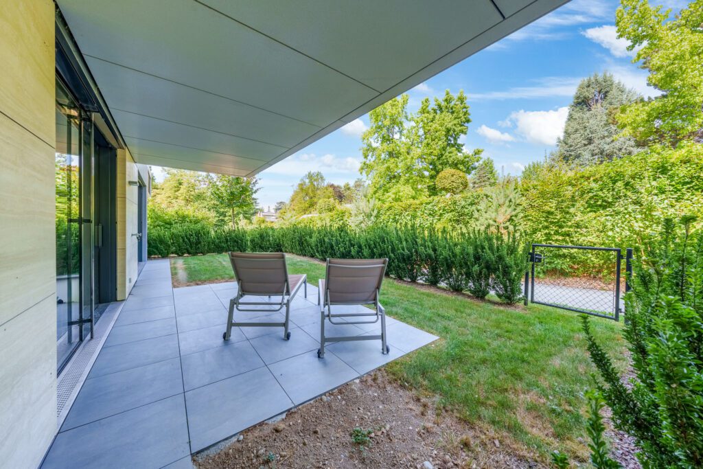 Rez-de-jardin neuf au cœur de Conches !