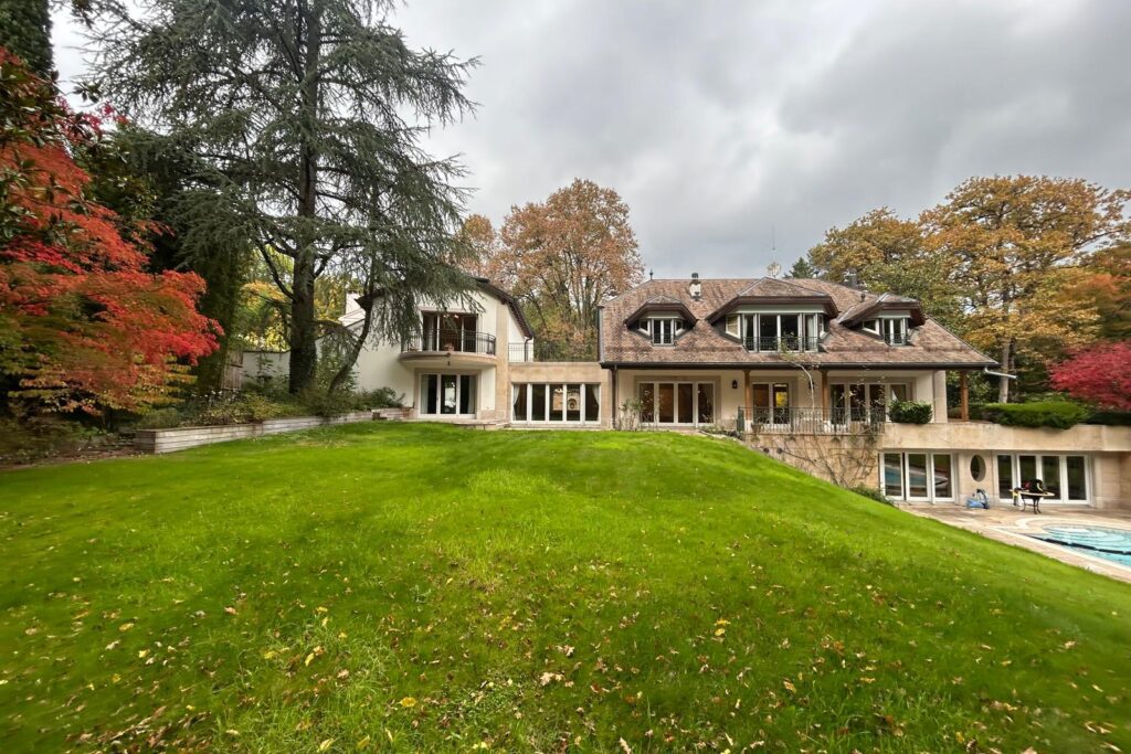 Prestigieuse propriété avec grande parcelle et piscine