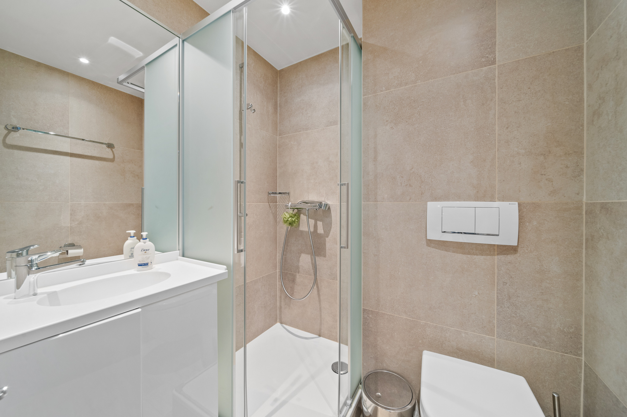 cayden-chêne-bourg-salle de douches