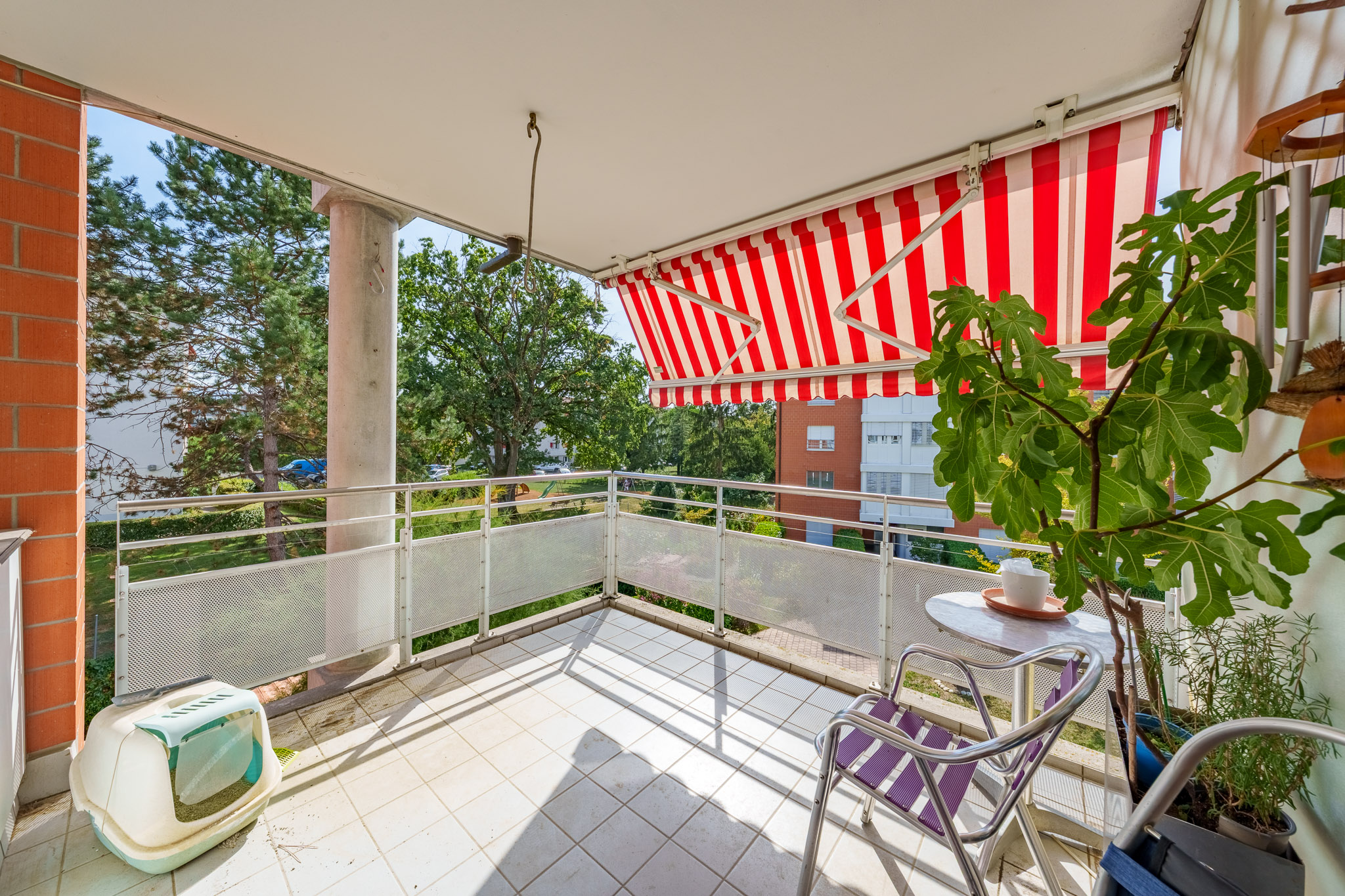 balcon-cayden-onex